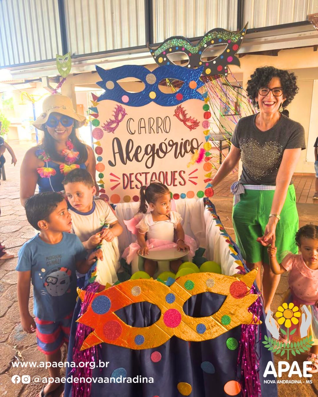 banner-tbt-especial-a-alegria-do-carnaval-na-escola-raio-de-sol-22022026